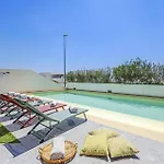וילה Brezza Marina By