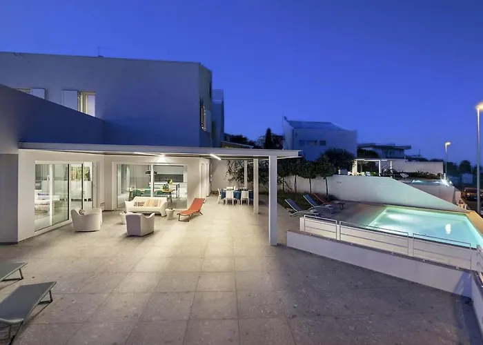 Villa Brezza Marina By *